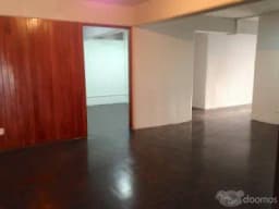 Alquiler de Oficina de 8 ambientes en San Isidro