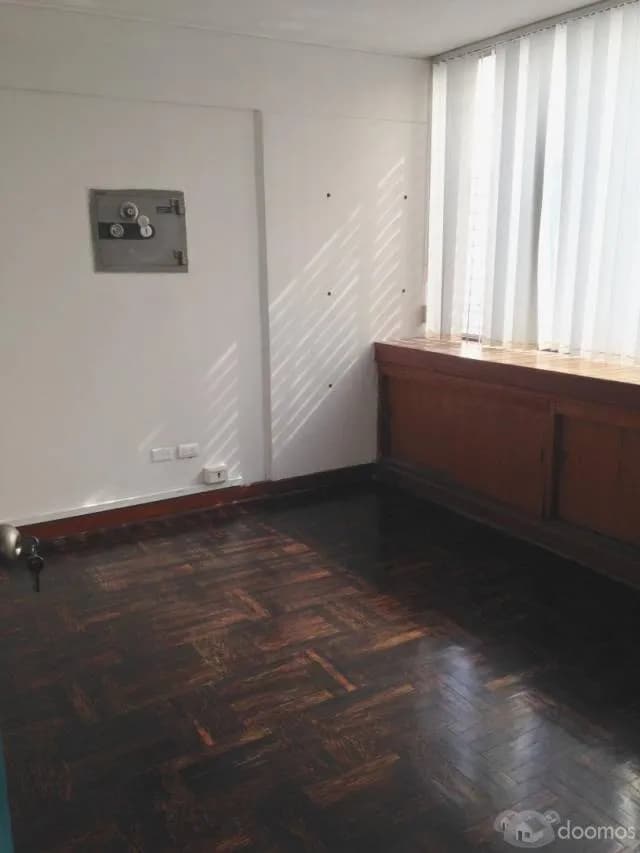Alquiler de Oficina de 8 ambientes en San Isidro — foto 2