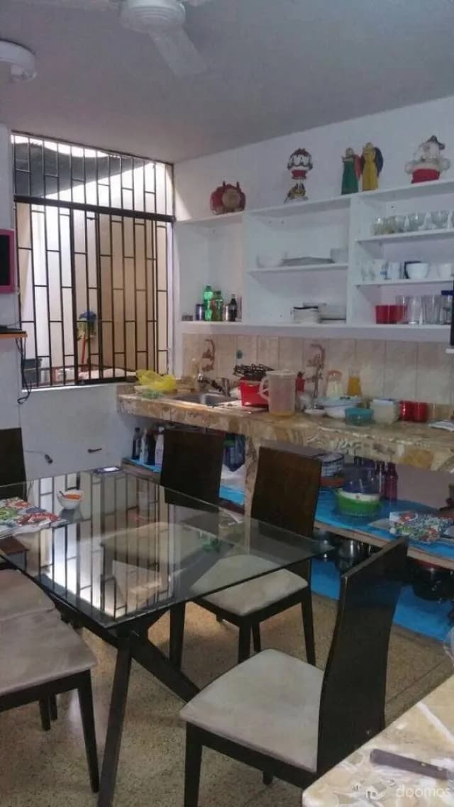 Casa de 3 pisos ubicada en zona inmejorable de La Molina — foto 8