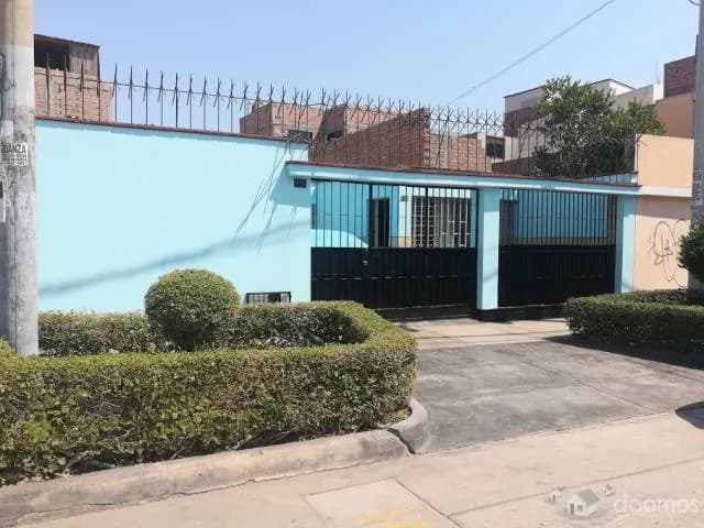 VENDO A PRECIO DE REMATE  PRECIOSA CASA PARÁMETROS PARA CUATRO PISOS — foto 1