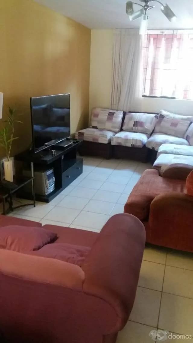 SE VENDE CASA HERMOSA EN EL DISTRITO DE SURCO — foto 3