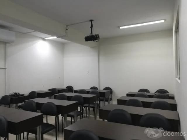 alquiler de aulas y laboratorio de computo — foto 1