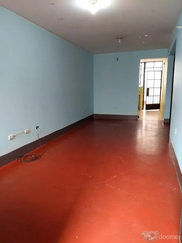 ALQUILO DEPARTAMENTO PRIMER PISO CON COCHERA EN VENTANILLA — foto 8