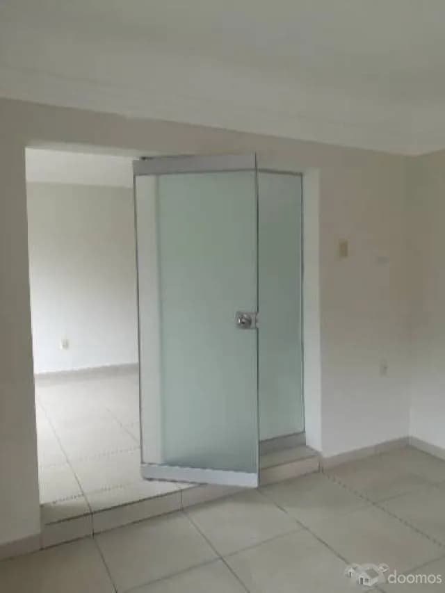 ALQUILER OFICINA SAN ISIDRO — foto 1