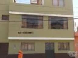 VENDO CASA DE 3 PISOS CENTRO DE MOQUEGUA