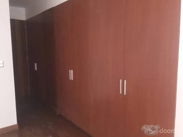 DEPARTAMENTO FRENTE A PARQUE EN SURCO — foto 3