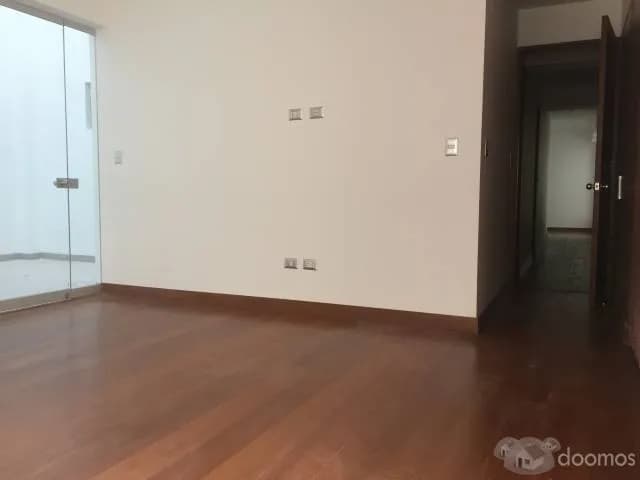 DEPARTAMENTO FRENTE A PARQUE EN SURCO — foto 7