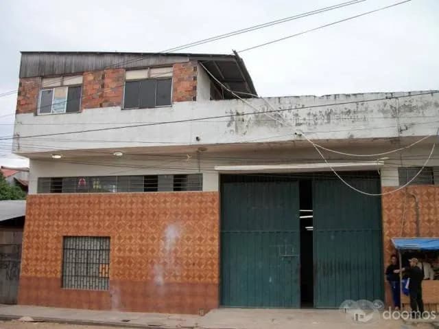 ALQUILO LOCAL COMERCIAL EN PUCALLPA 600 M2 — foto 2