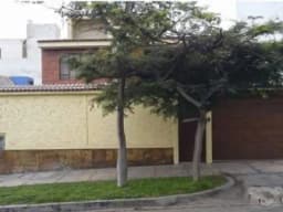 VENDO CASA EN URB. LAS LOMAS DE LA MOLINA 1RA ETAPA