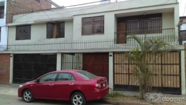 Alquiler de casa en Sta. Patricia, La Molina — foto 1
