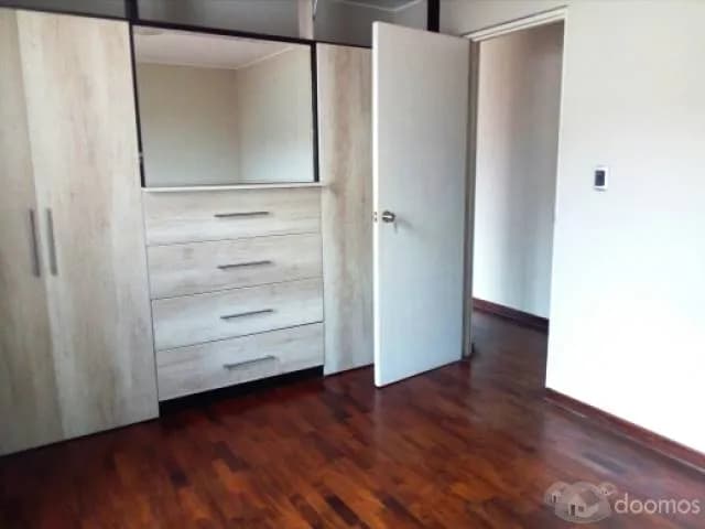 Vendo Departamento Remodelado San Boja 2 piso 74m2. — foto 3