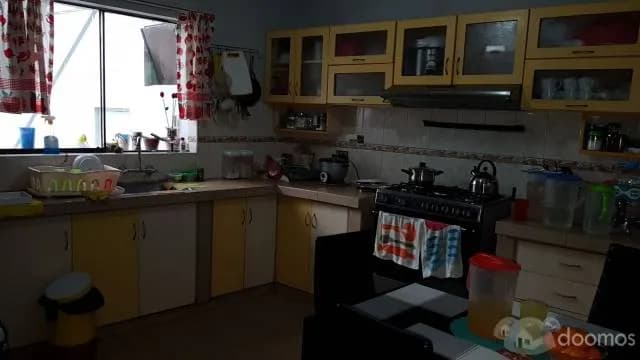 CASA EN VENTA 2 PISOS MÁS AZOTEA — foto 7