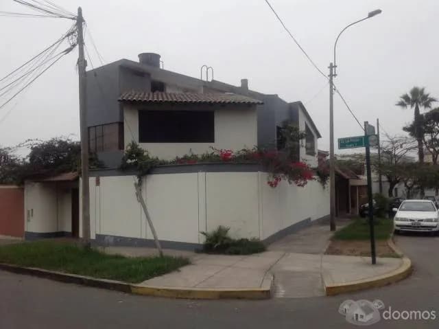 Vendo casa de 3 pisos en La Molina Vieja — foto 2
