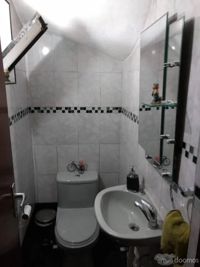 VENDO CASA DE 2 PISOS URB. SAN JOAQUIN - BELLAVISTA — foto 3