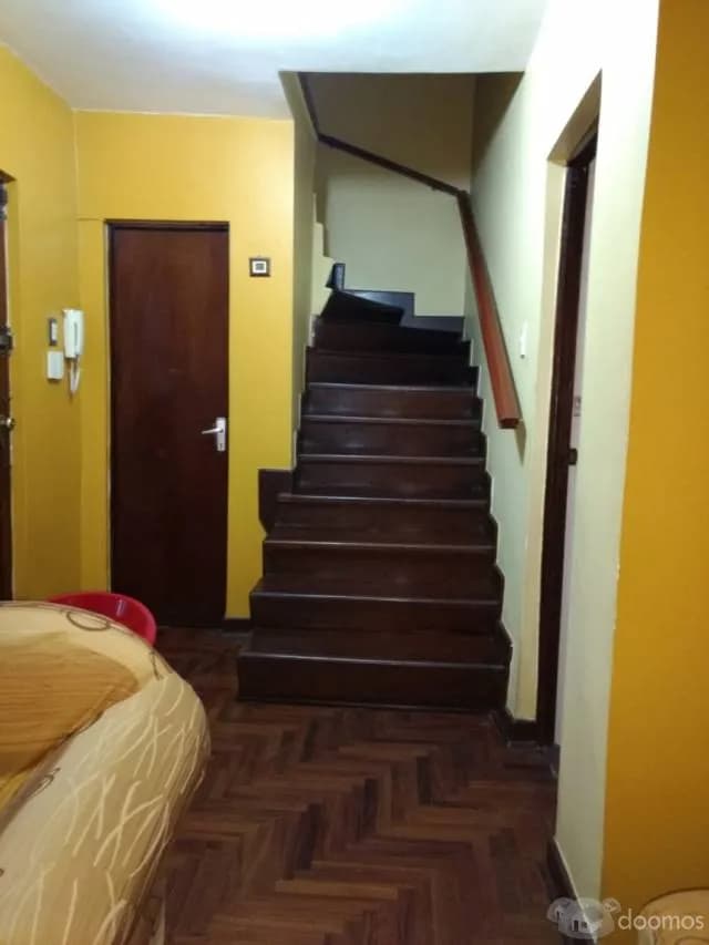 VENDO CASA DE 2 PISOS URB. SAN JOAQUIN - BELLAVISTA — foto 5