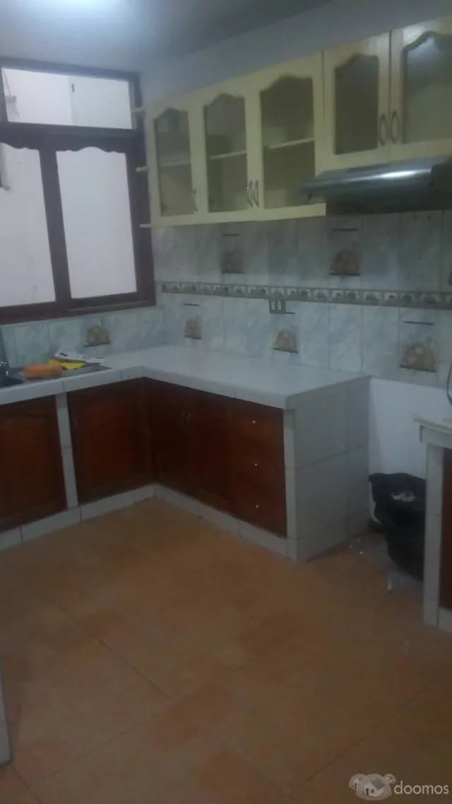 VENDO AMPLIO DEPARTAMENTO EN PROLONGACION BENAVIDES - SURCO — foto 2