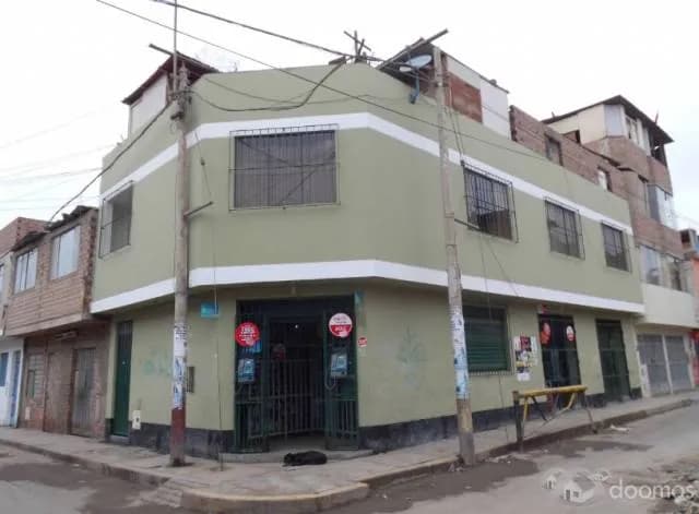 VENTA DE CASA EN SAN JUAN DE MIRAFLORES — foto 1