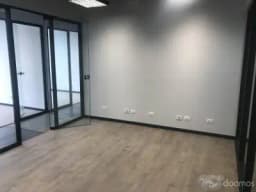 SE ALQUILA OFICINA IMPLEMENTADA EN MAGDALENA (LIMITE CON SAN ISIDRO)