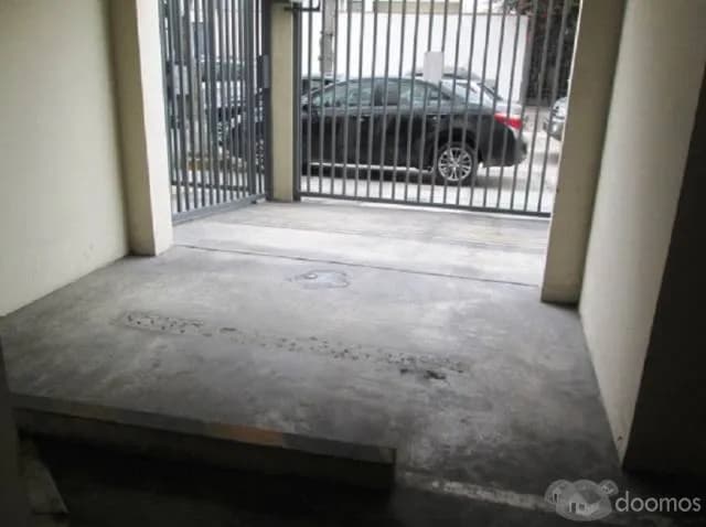 Duplex con terraza y cochera en Miraflores — foto 4
