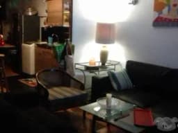 Alquilo lindo departamento semi amoblado 2do piso 2 hab. 2 baños. 90 m2.