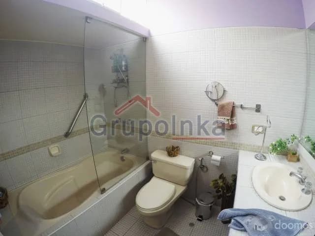HERMOSA CASA EN LA MOLINA TRES DORMITORIOS DOS COCHERAS — foto 2