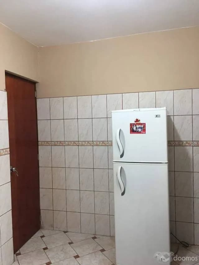 REMATO CASA EN SAN MARTIN DE PORRES — foto 2