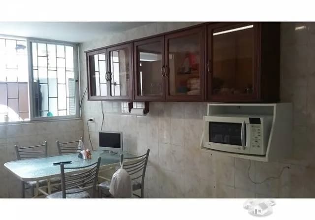 ACOGEDORA AMPLIA CASA CON TERRAZA Y JARDÍN EN MAGDALENA — foto 6
