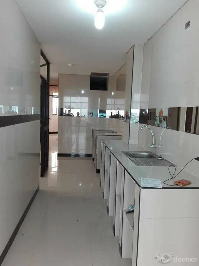 Departamento Urb. Las Brisas Av. Agustin Vallejos — foto 5