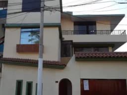 ALQUILO DEPARTAMENTO. 3er Piso.