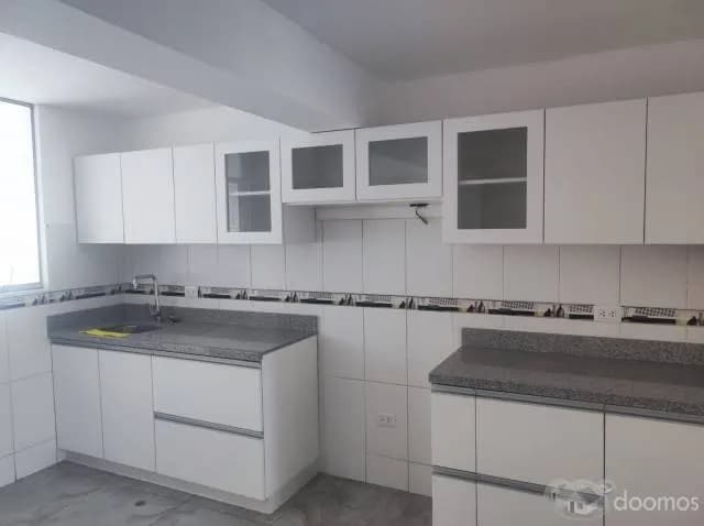 VENTA AMPLIO DEPARTAMENTO 4 DORMITORIOS-SAN BORJA CON ESTAC. DOBLE — foto 4
