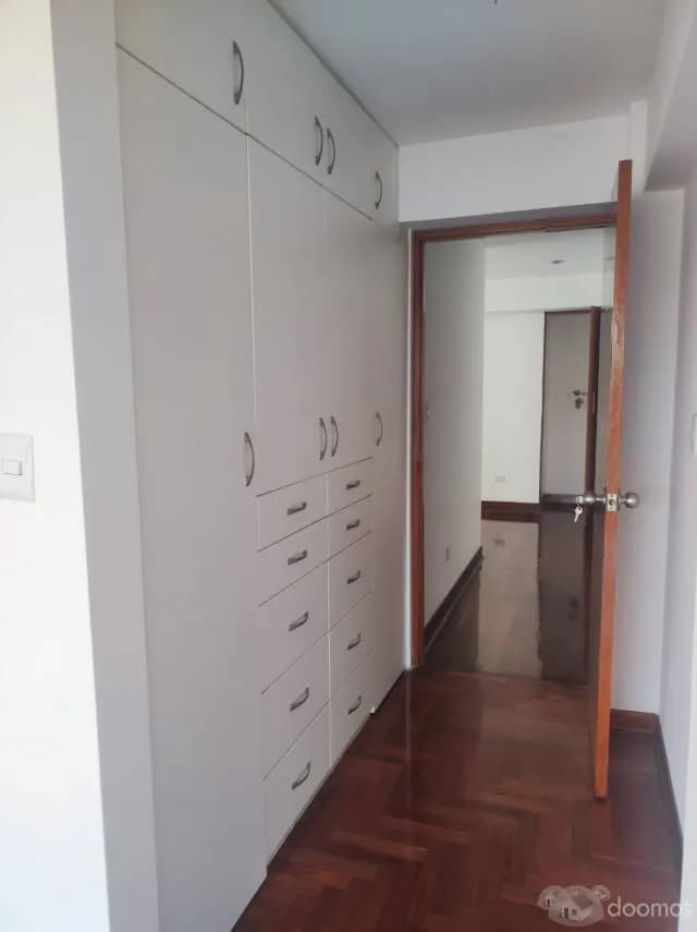 VENTA AMPLIO DEPARTAMENTO 4 DORMITORIOS-SAN BORJA CON ESTAC. DOBLE — foto 12