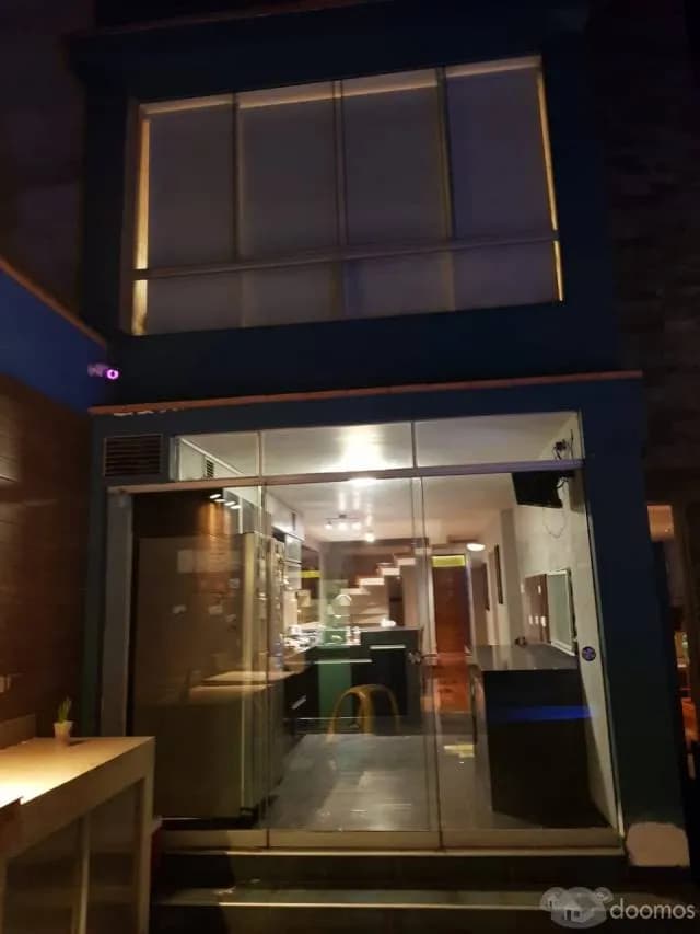 CASA RECIEN REMODELADA AMPLIA 6 DORMITORIOS PISCINA PARRILLA TERRAZA — foto 1