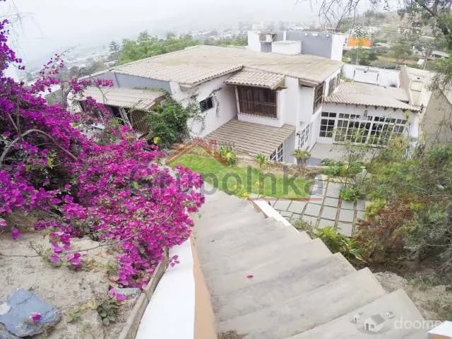 CASA EN SOL DE LA MOLINA  FRENTE A PARQUE — foto 11