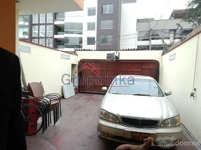 CASA CONSERVADA EN ZONA RESIDENCIAL DE URB. VALLE HERMOSO - SURCO — foto 14