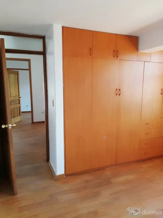 aLquilo bonita casa en urb santa maria Cusco — foto 3