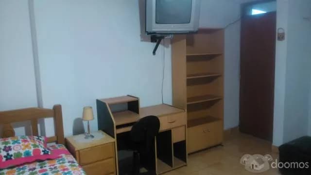 ALQUILO HABITACIÓN AMOBLADA CON BAÑO PROPIO EN LA MOLINA — foto 3