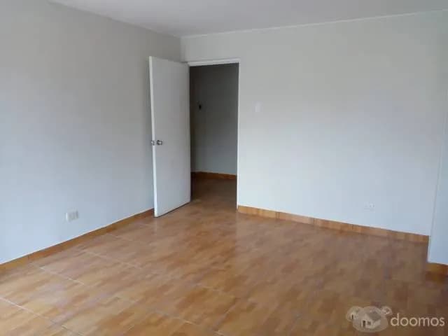 alquilo departamento de 2 dormitorios 90 m2; 2° piso $590 - Surco — foto 2