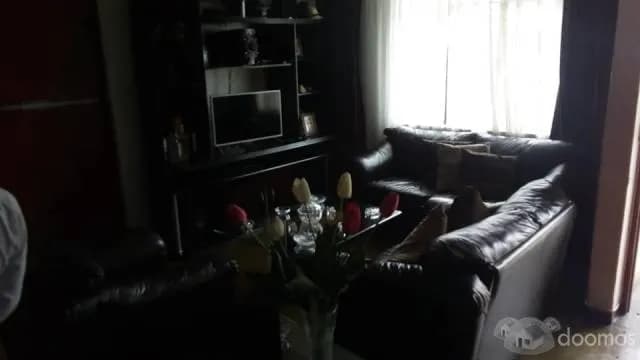 CASA DE 3 PISOS EN URB MARANGA - SAN MIGUEL — foto 2