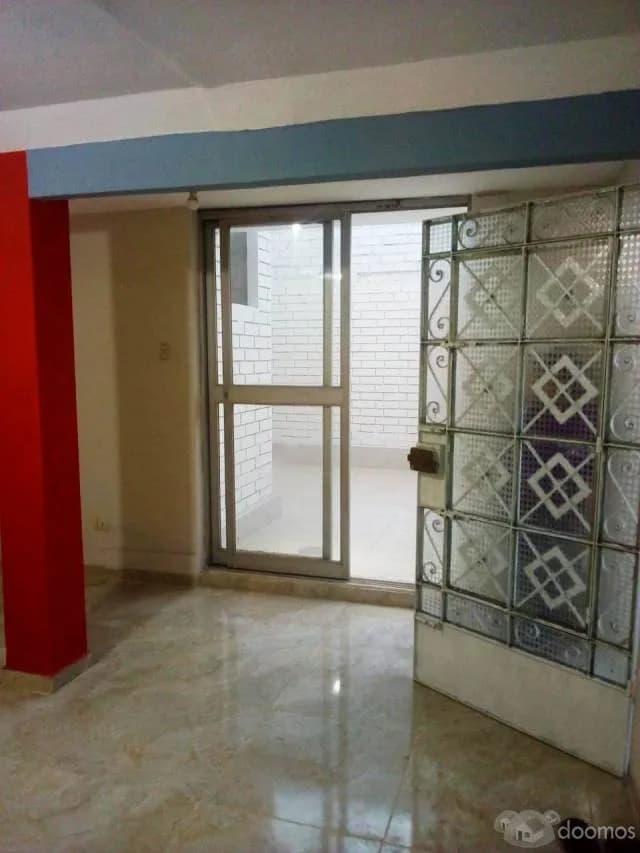 BAJÓ DE PRECIO!!!!  CASA 2 PISOS FRENTE A PARQUE. — foto 8
