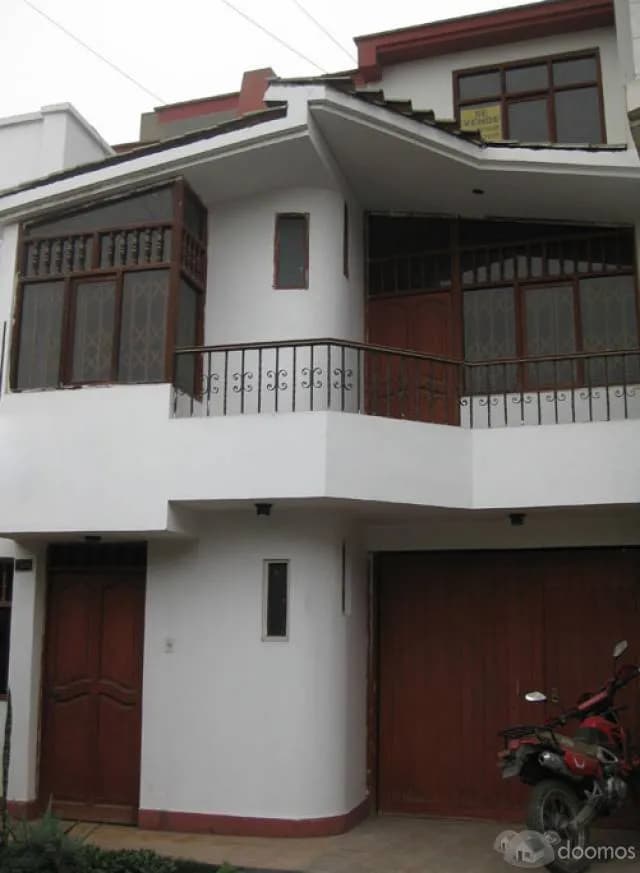 VENTA DE CASA 3 PISOS — foto 1