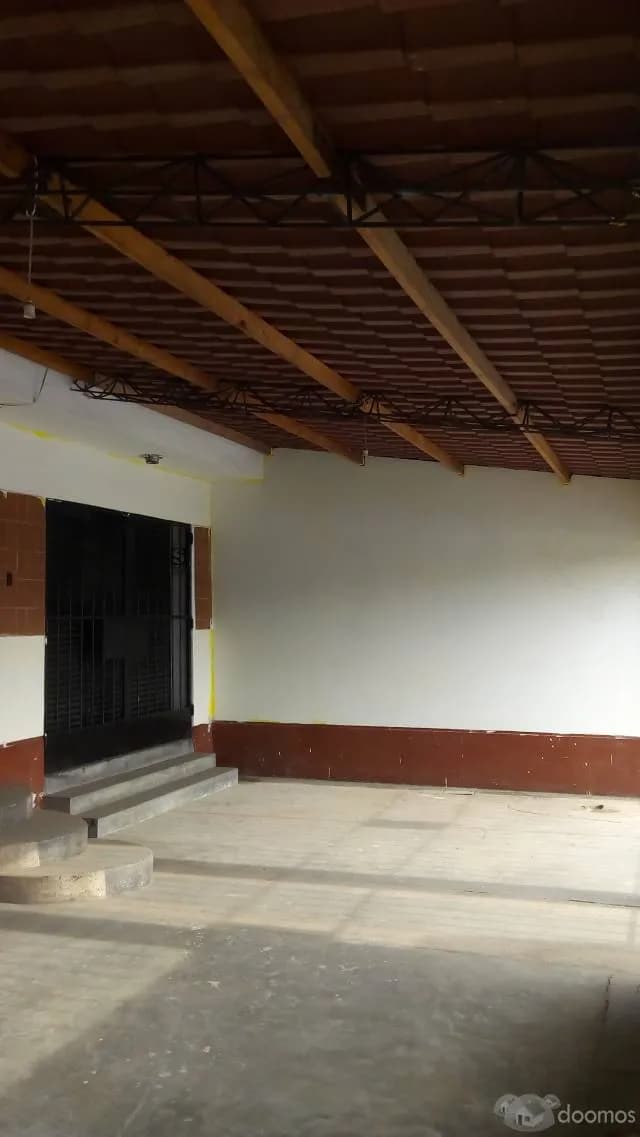 ALQUILO LOCAL COMERCIAL EN INDEPENDENCIA (TAHUANTINSUYO) — foto 3