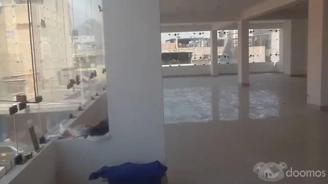 LOCAL COMERCIAL 200MTS2 EN SAN JUAN DE MIRAFLORES — foto 3