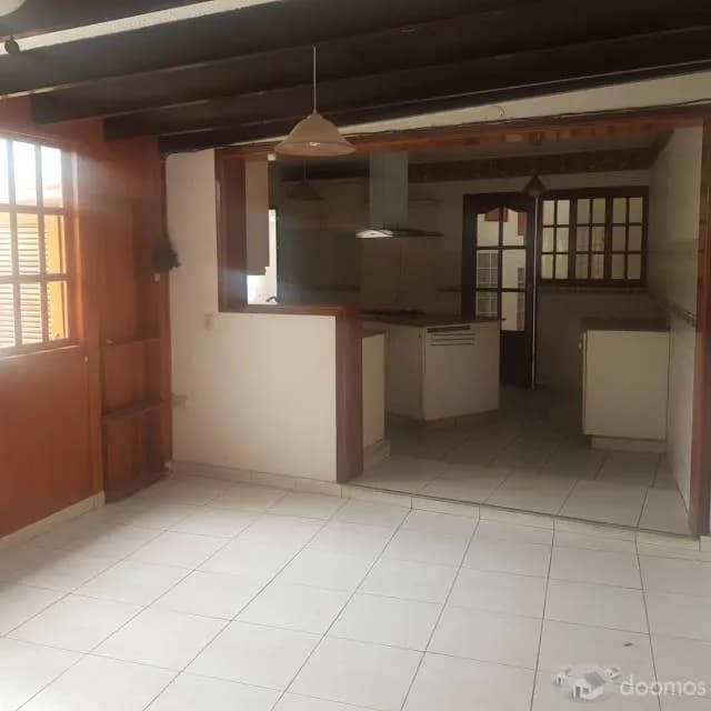 CASA EN ESQUINA EN LAS LOMAS DE LA MOLINA — foto 15