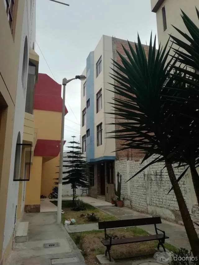 CASA EN CONDOMINIO EN EL GOLF. 4 PISOS. PRECIO DE OCASIÓN. — foto 3