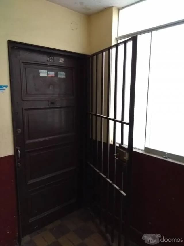 REMATO DEPARTAMENTO A $42000 EN ZONA COMERCIAL — foto 4