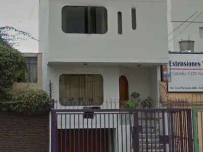 VENDO LINDA CASA EN ZONA RESIDENCIAL DE SALAMANCA DE MONTERRICO