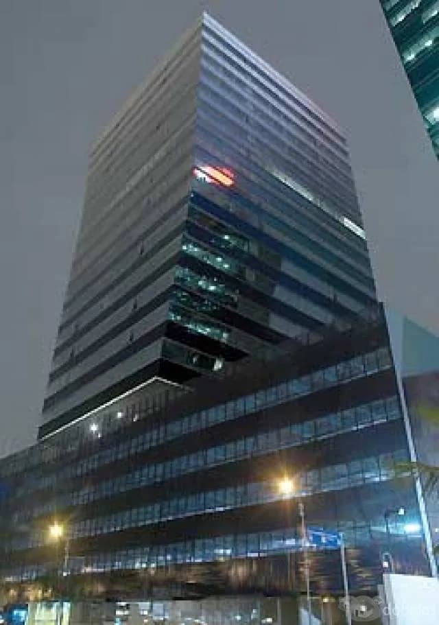 ALQUILER DE OFICINA PRIME EN CENTRO FINANCIERO SAN ISIDRO — foto 1