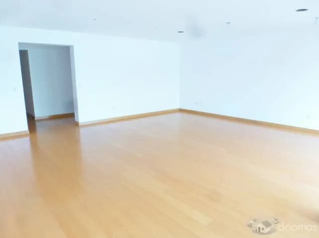 Alquiler San Isidro Dpto. 3 Dorm., Balcón - US $2,200 — foto 3