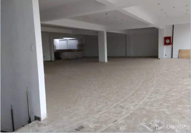 LOCAL COMERCIAL EN COMAS — foto 8