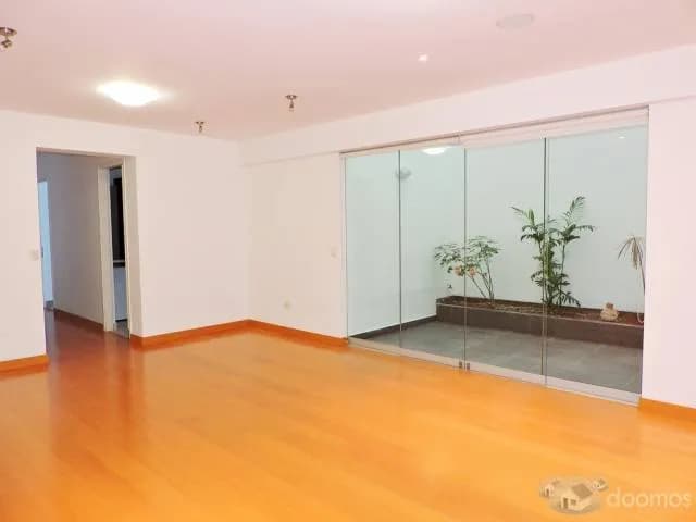 San Isidro Dpto. Sin Muebles, 2 Dorm., Patio Grande - US $1,800 — foto 3